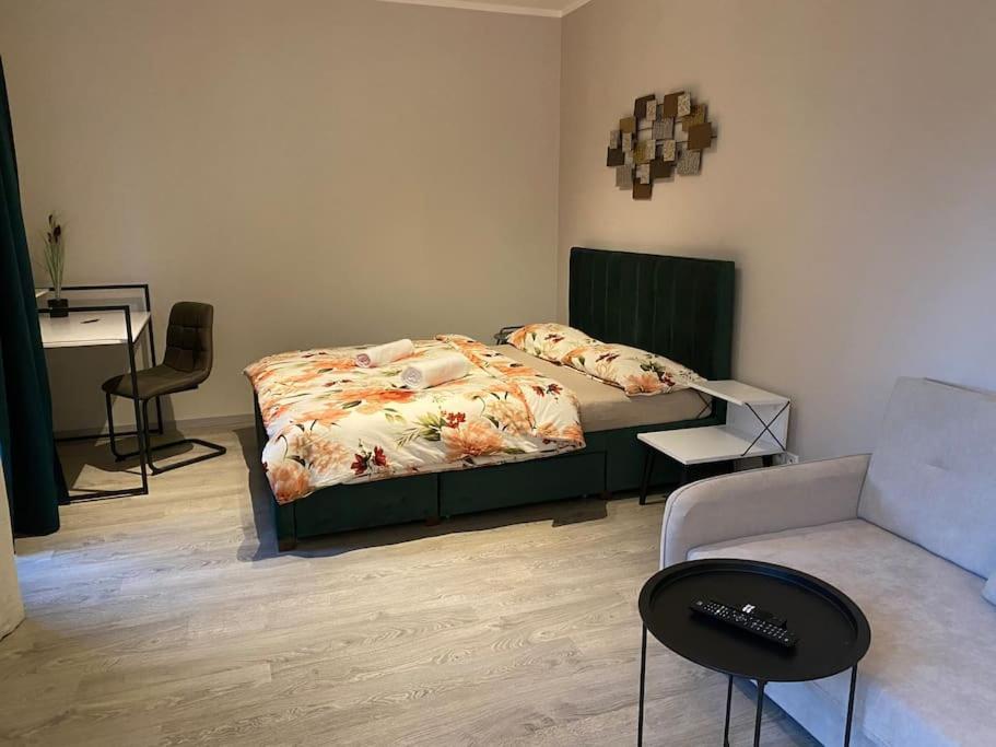 Garden Apartment Karolina Острава Екстериор снимка