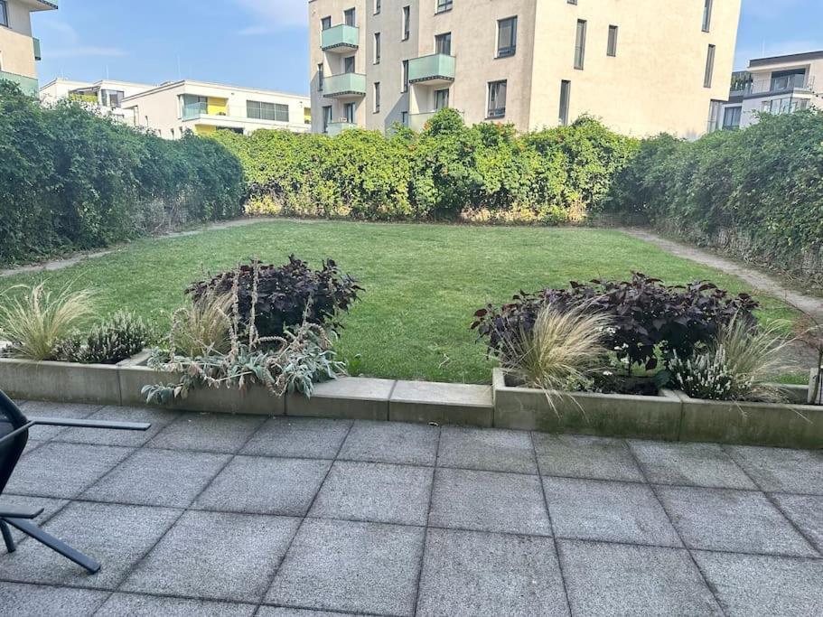 Garden Apartment Karolina Острава Екстериор снимка